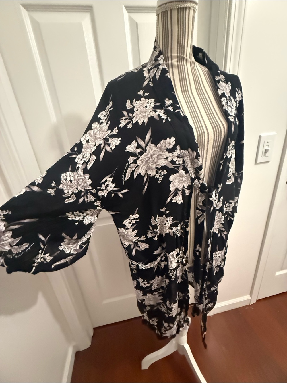 Spiritual Gangster Black Floral Kimono Jacket - Women's Lightweight Cover-Up O/S